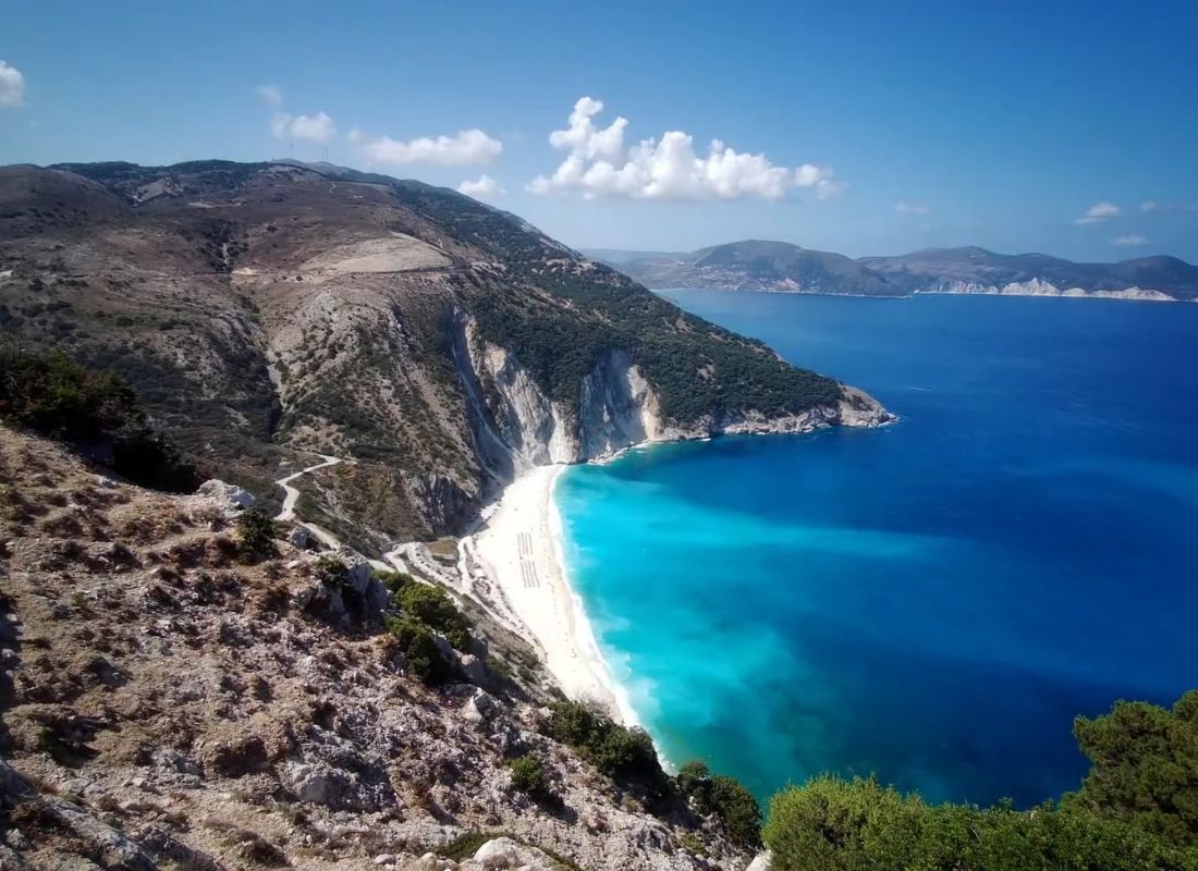 prikaz myrots plaže sa vidikovca